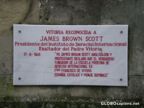 Postcard Plaque in honour of Padre Francisco de Vitoria