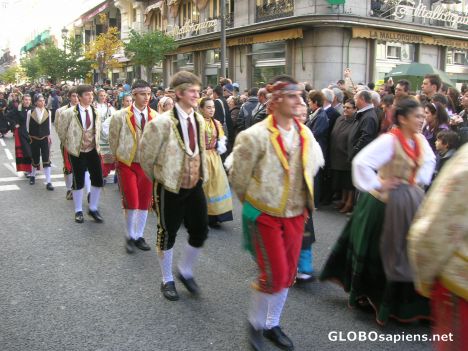 Postcard Young men dancing