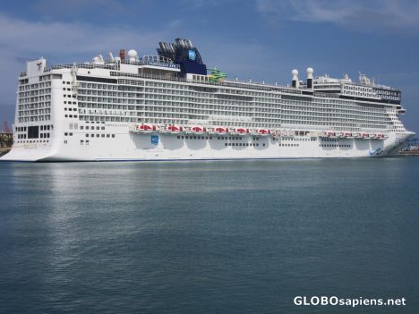 Postcard Norwegian Epic