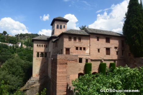 Postcard Enjoying the hot day in Alhambra