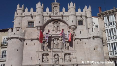 Postcard Santa Maria Gate