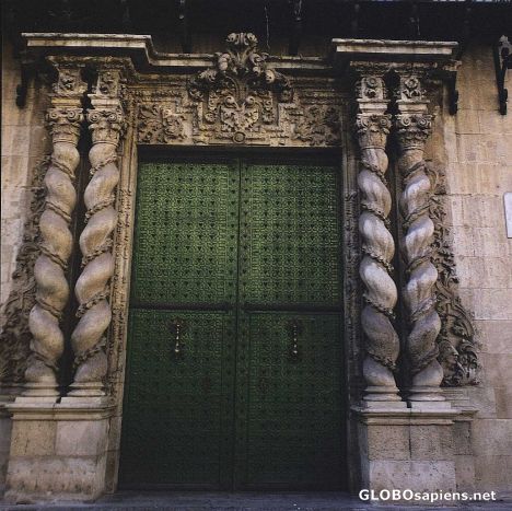 Postcard MAIN DOOR IN CITY HALL BUILDING