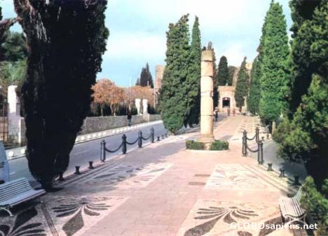 Postcard Tarragona´s one old roman way and column.