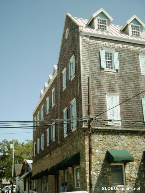 Postcard Old new building