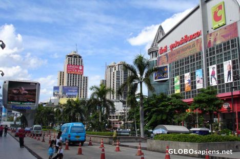 Postcard Pratunam Shopping Area