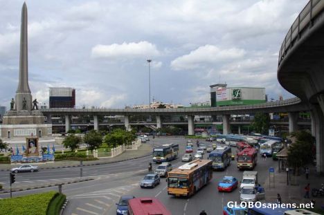 Hustle and Bustle in Victory Monument Area