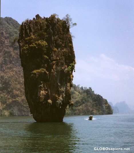 Postcard JAMES BOND'S ISLAND