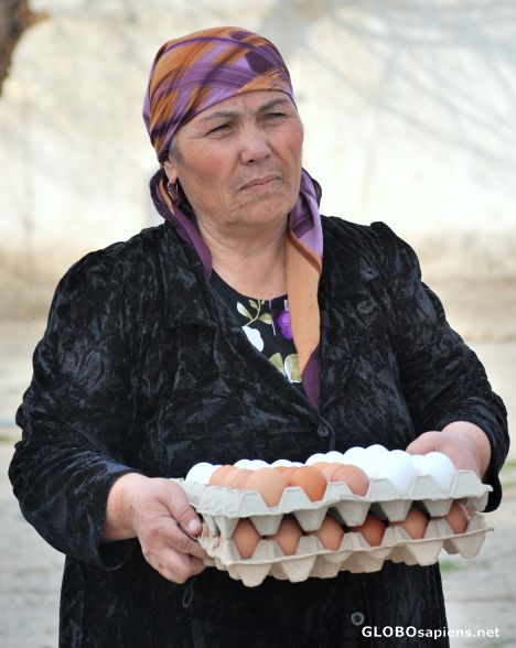 Postcard Offering eggs