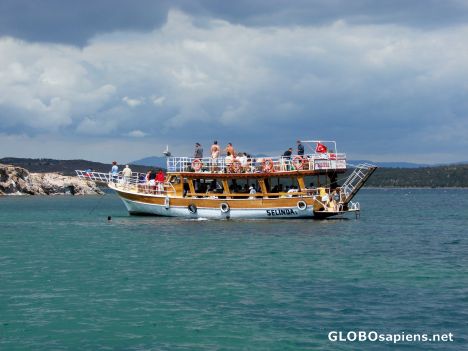 Postcard boat tour