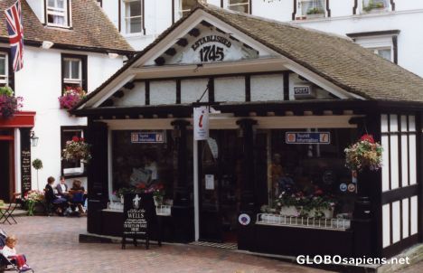 Postcard The Pantiles