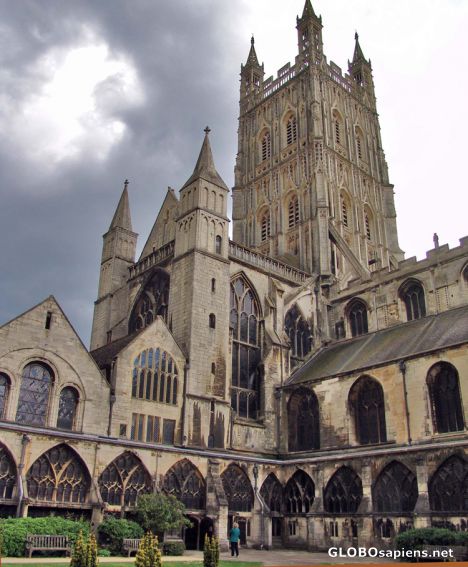 Postcard Gloucester Cathedral from Garden