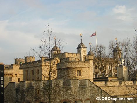 Postcard Some famous palace in london.