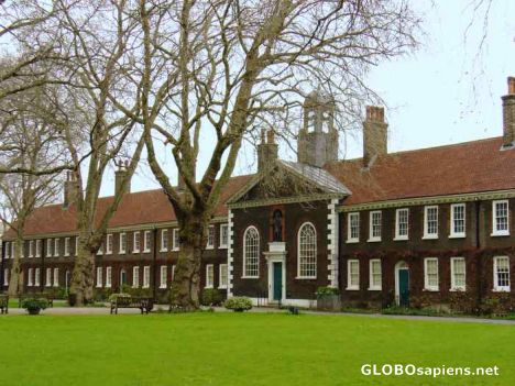 Postcard The Geyffrye Museum