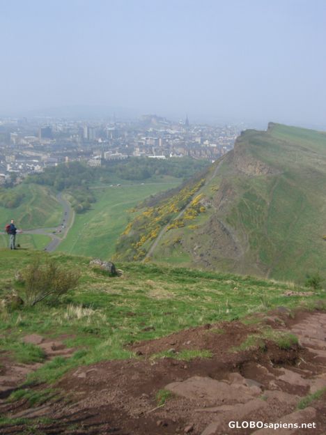Postcard View of Edinburgh\'s Old city