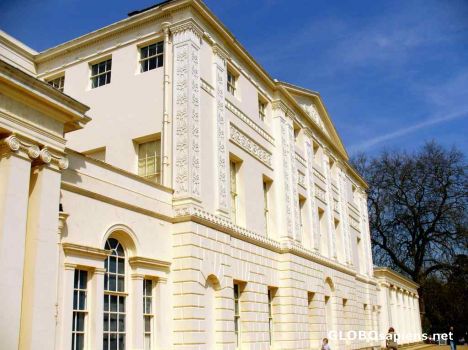 Postcard Kenwwod House