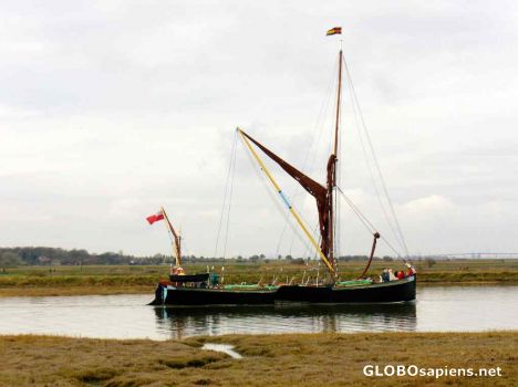 Postcard Old Thames Barge