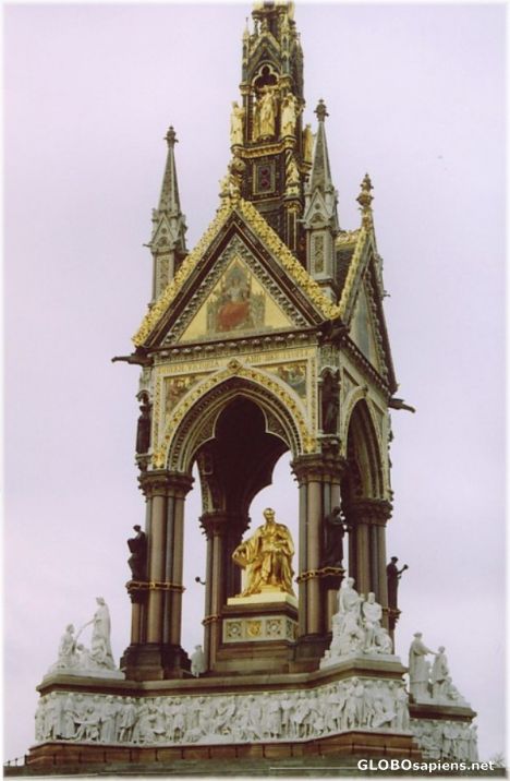 Postcard Prince Albert Memorial