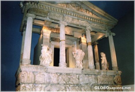 Postcard The Nereid Monument
