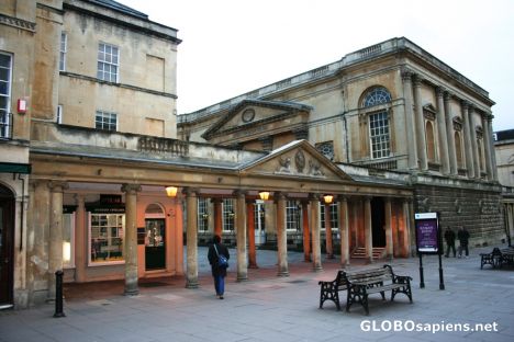Postcard Entrance to bath and abbey square