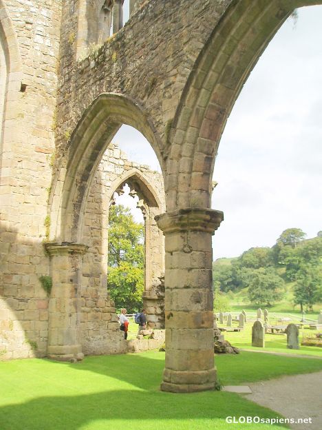 Postcard Bolton Priory Wharfedale
