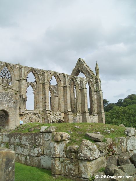 Postcard Bolton Priory Wharfedale
