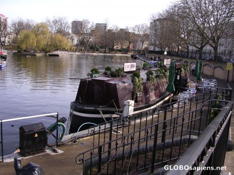 Postcard Regent's Canal - Café on the water