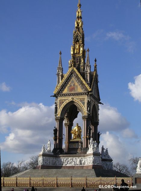 Postcard London - Albert Memorial