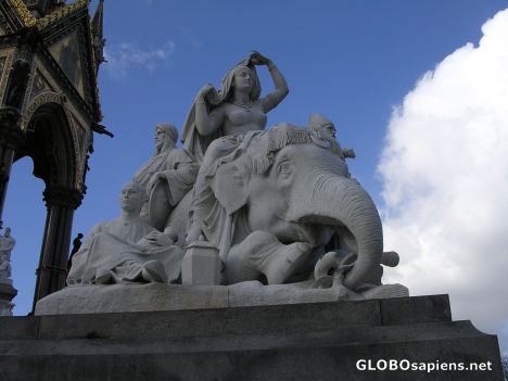 Postcard Allegorical sculptures on the Albert Memorial 4