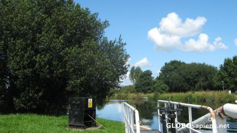 Postcard Exeter canal, lock winding gear.