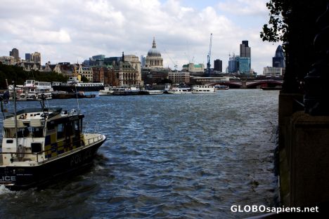 Postcard The Thames River