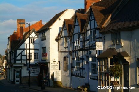 Postcard Warwick (GB) - main avenue