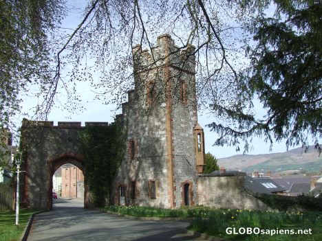 Postcard Ruthin castle