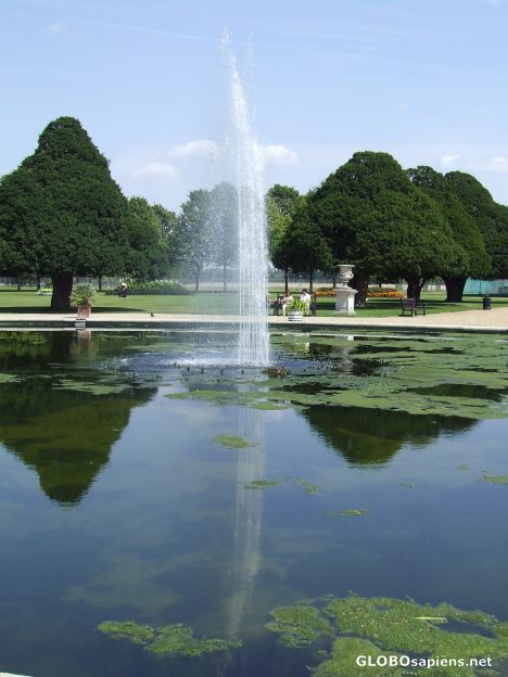 Postcard Hampton court