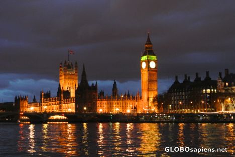 Postcard London at night