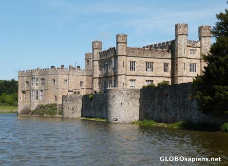 Postcard Leeds castle