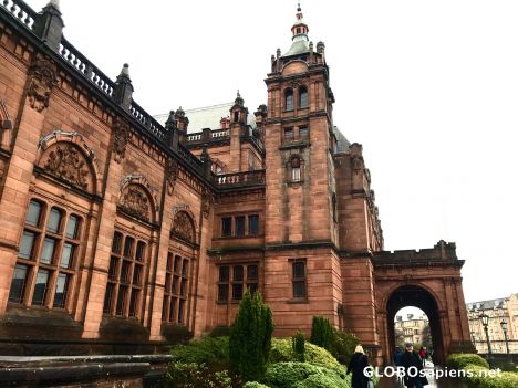 Postcard Glasgow - museum building.