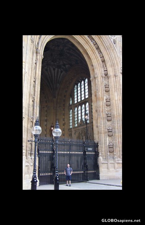 Postcard Me in front the Parliement Houses