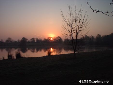 Postcard Dawn breaking in benson near Oxford
