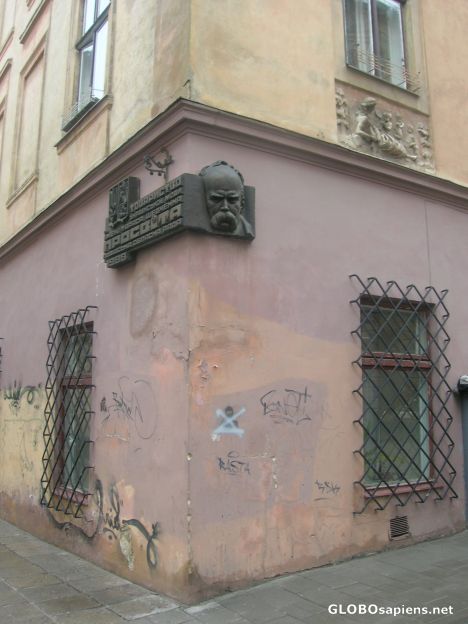 Postcard Monument in the wall
