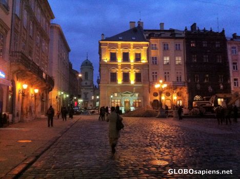 Postcard Lwów (UA) - Rynok at night 1