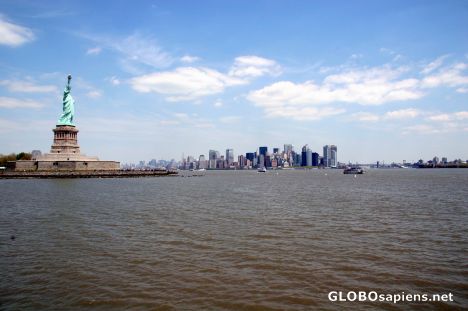 Postcard Lady Liberty-seems to be taller than Manhattan ;-)