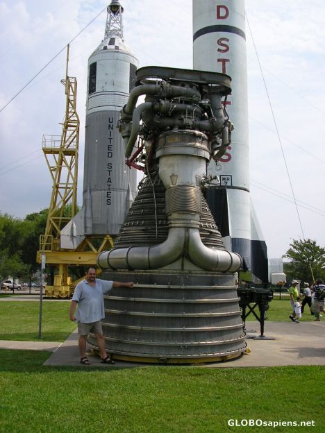 Postcard Space Center 2o8 Big Guy