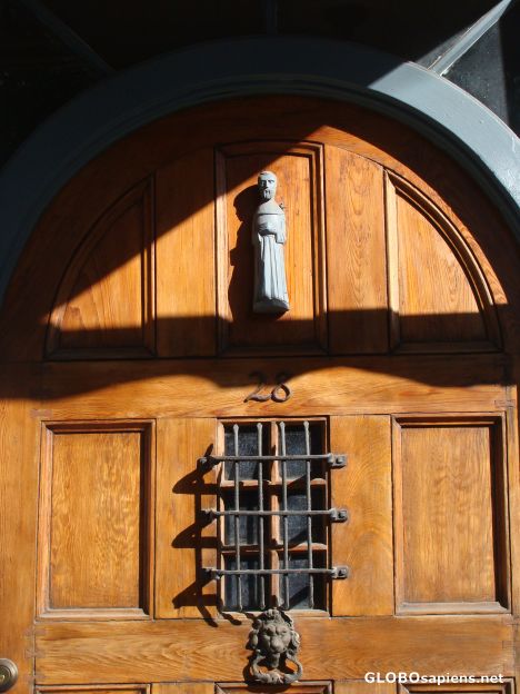 Postcard A pretty door