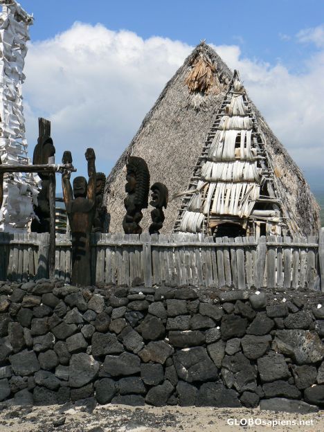 Postcard The ahu'ena heiau