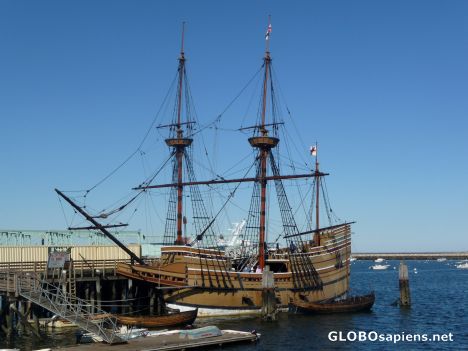 Postcard The Mayflower II -
