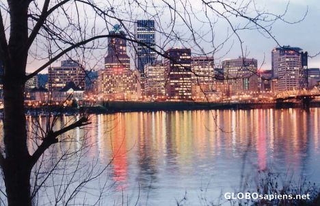 Postcard Downtown Portland in the twilight