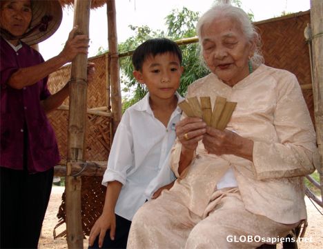 Postcard Playing Bai Choi in Thanh Toan Nr Hue