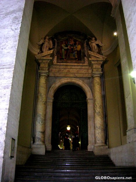 Postcard Swiss guards looking after the gate