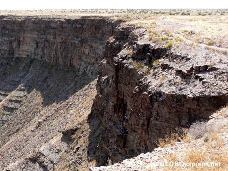Postcard The canyon walls
