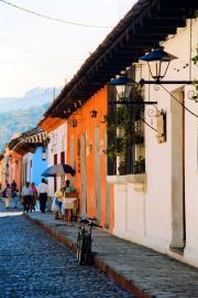 Antigua Guatemala travelogue picture